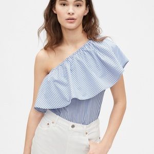 Gap One-Shoulder top